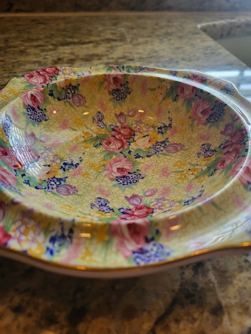 Royal Winton England 7 In .Floral Ceramic Serving Bowl